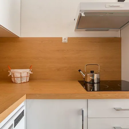 Nice Modern 2-piece Appartement